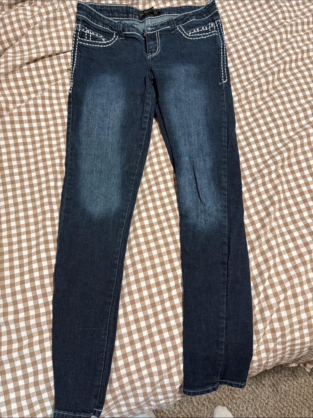 Women’s Skinny Stretch Jeans in Deep Indigo